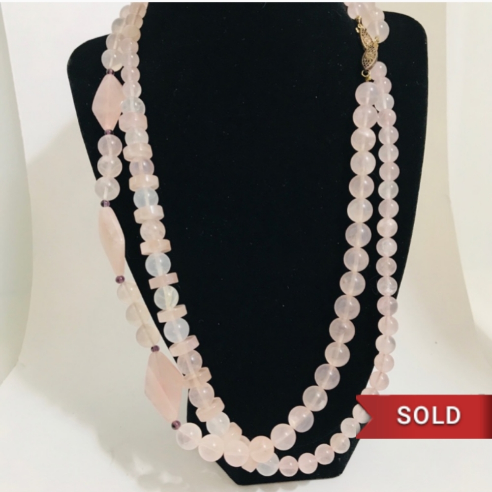 ❌SOLD❌VINTAGE⭐️Genuine Rose Quartz Necklace